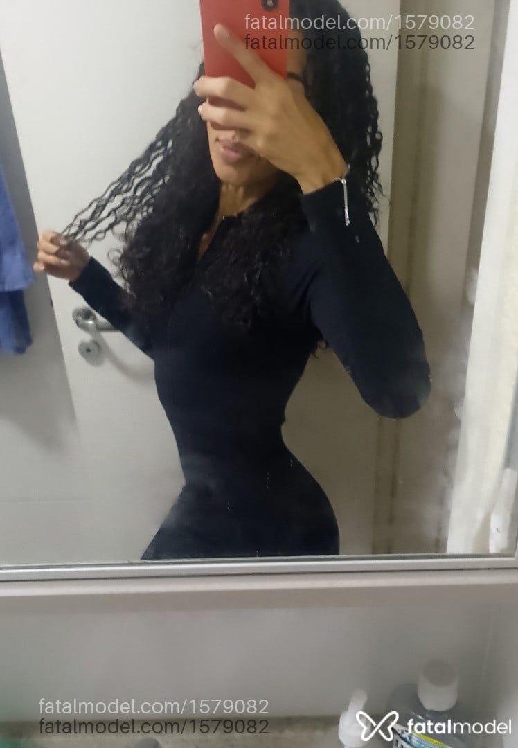 Acompanhante mulher com cabelo castanho de olhos castanhos - Jasmyne Getit