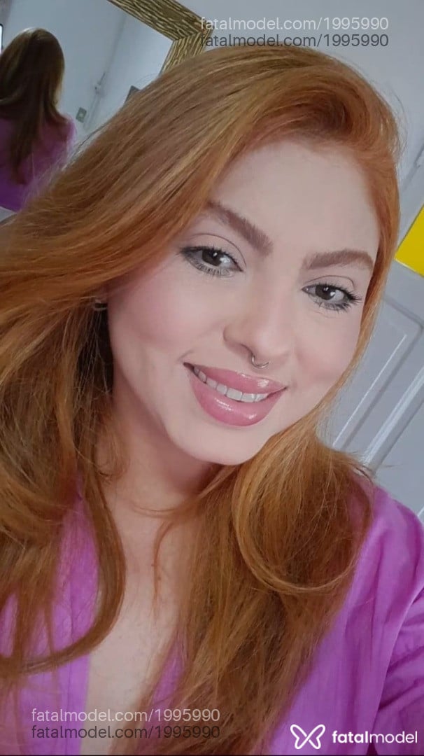 Acompanhante mulher ruiva (o) de olhos mel - Ana Clara