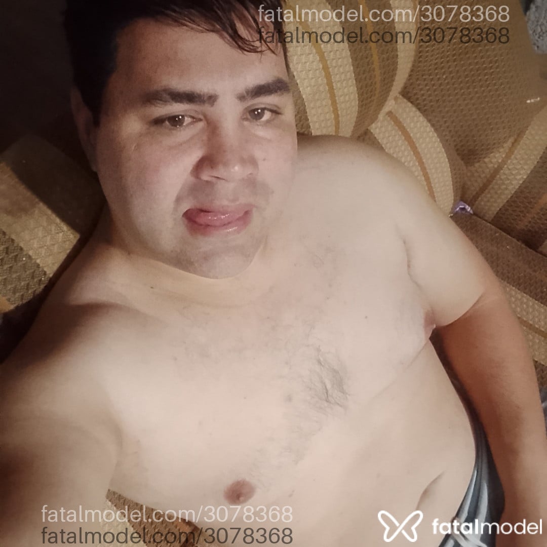 Acompanhante homem com cabelo castanho de olhos mel - Teddy