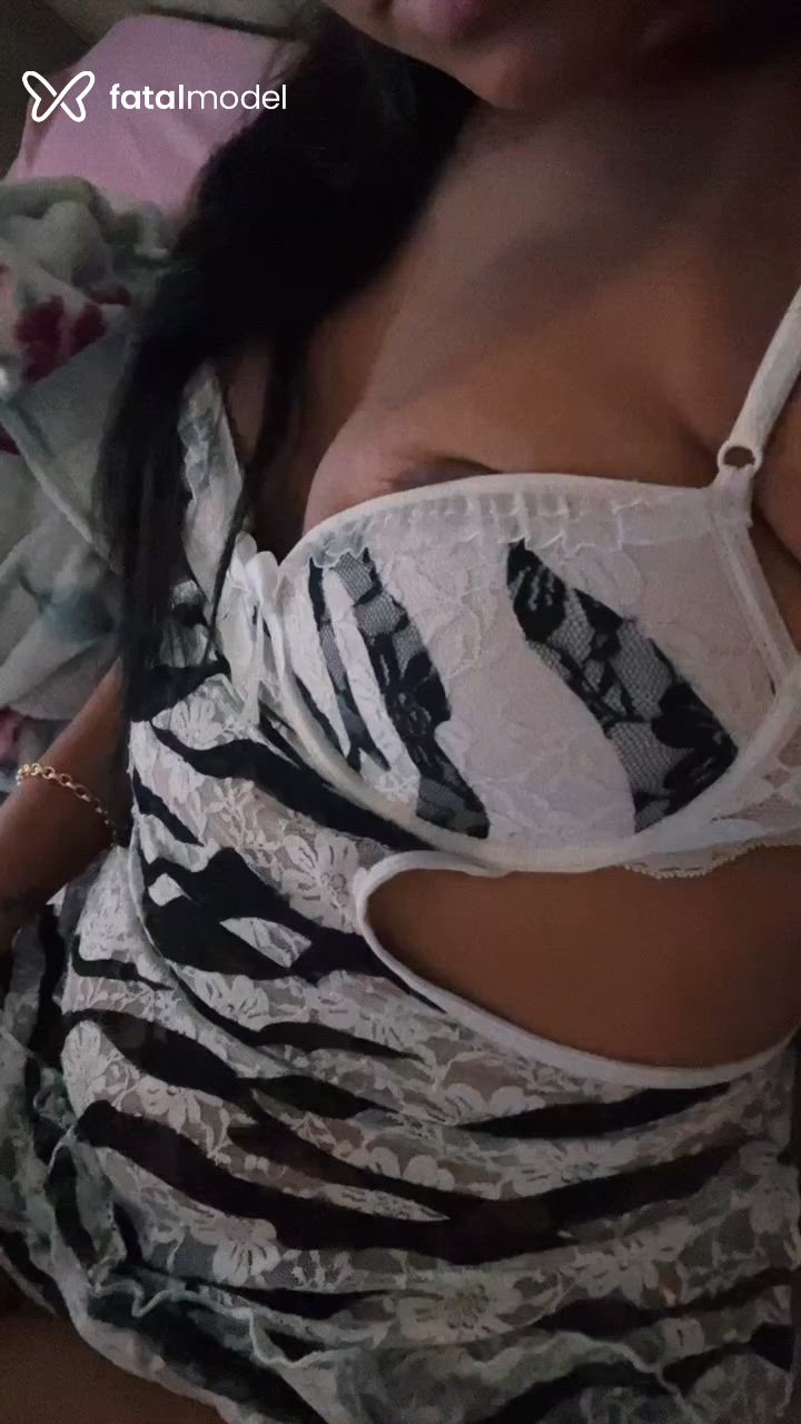 Acompanhante mulher morena (o) de olhos castanhos - Fernandiiinha Acompanhante mulher morena (o) de olhos castanhos - Fernandiiinha