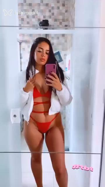 Acompanhante mulher morena (o) de olhos castanhos - Luisa Acompanhante mulher morena (o) de olhos castanhos - Luisa