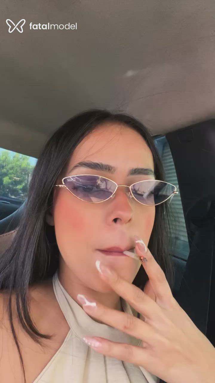 Acompanhante mulher morena (o) de olhos castanhos - Luisa Acompanhante mulher morena (o) de olhos castanhos - Luisa
