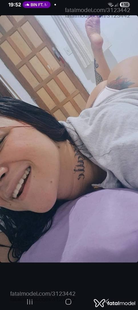 Acompanhante mulher ruiva (o) de olhos mel - Babi Souza
