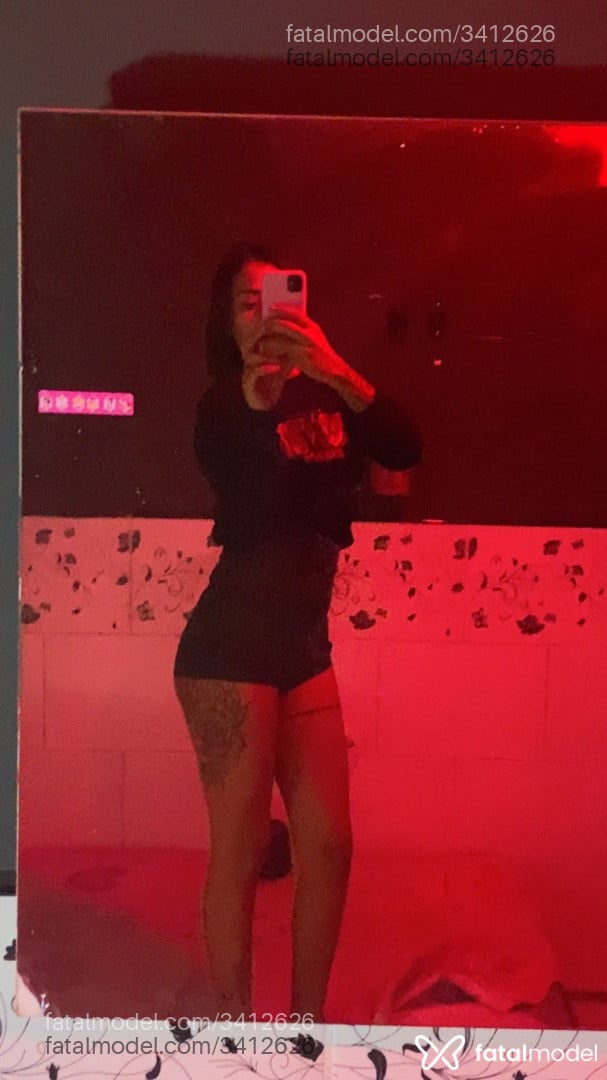 Acompanhante mulher morena (o) de olhos pretos - Luana