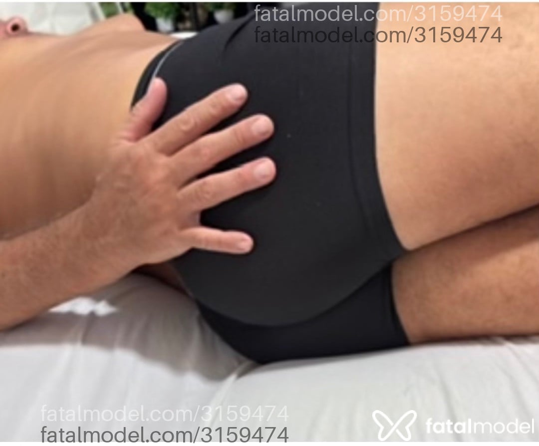 Acompanhante homem com cabelo castanho de olhos azuis - Alex Maldonado