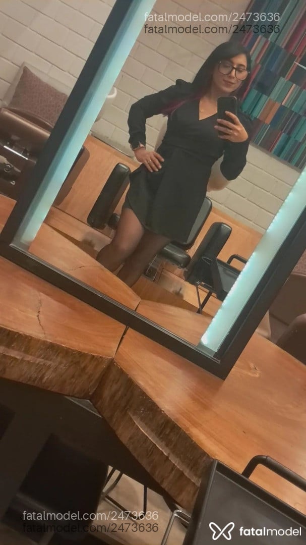 Acompanhante mulher morena (o) de olhos castanhos - Pikenah