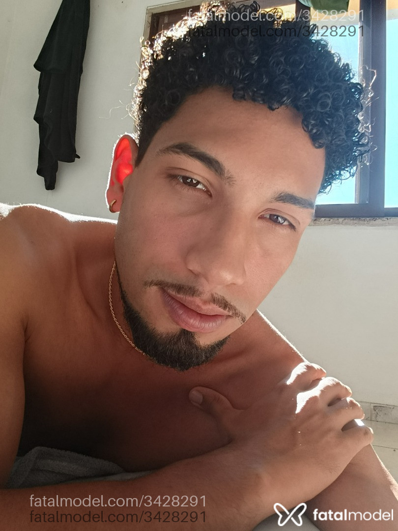 Acompanhante homem morena (o) de olhos castanhos - Gabriel