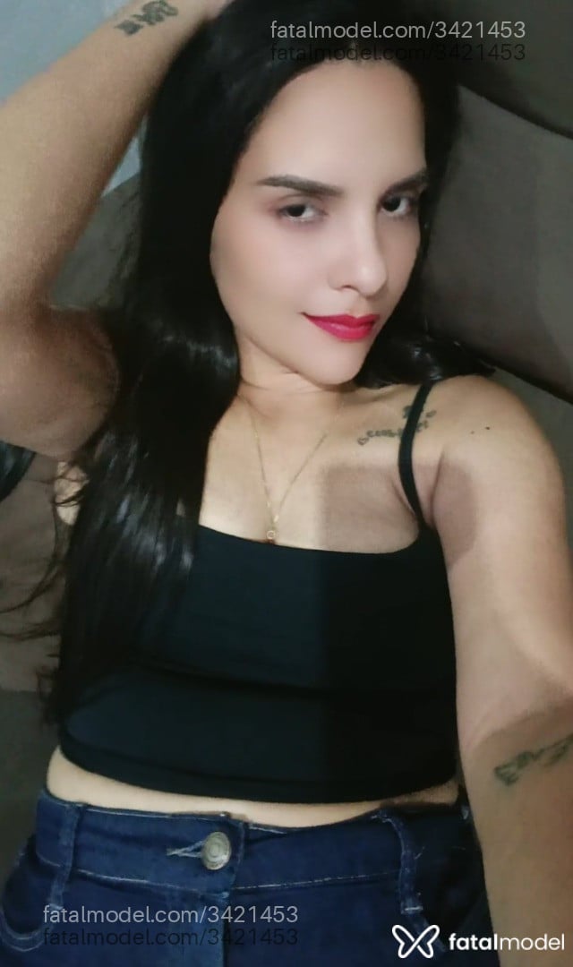Acompanhante mulher com cabelo castanho de olhos castanhos - Arlene