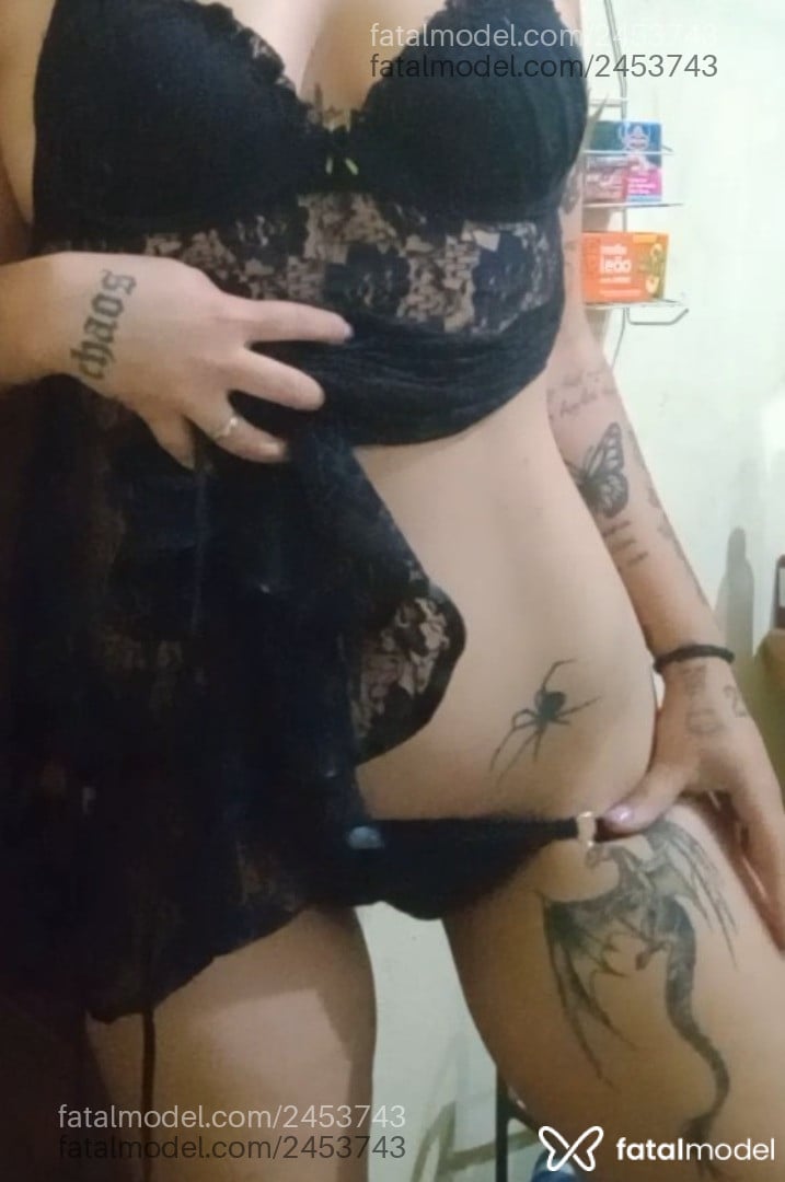Acompanhante mulher ruiva (o) de olhos castanhos - Mia Chandia