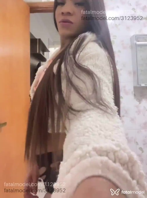Acompanhante mulher trans com cabelo castanho de olhos mel em Assis Acompanhante mulher trans com cabelo castanho de olhos mel em Assis - Julia