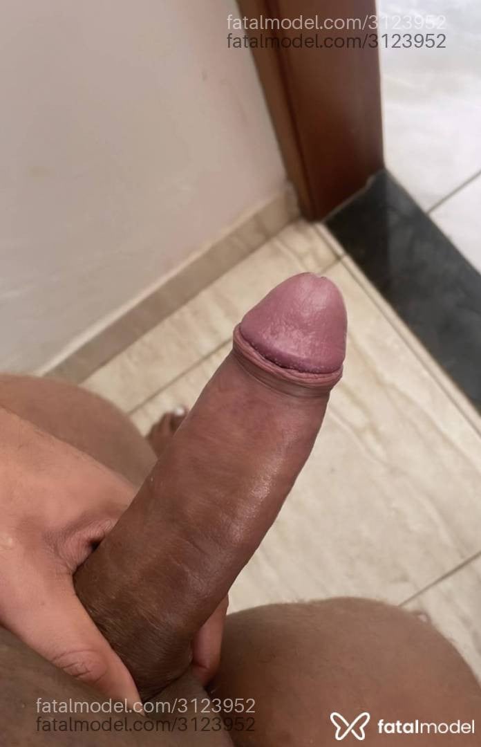 Acompanhante mulher trans com cabelo castanho de olhos mel em Marília - Julia