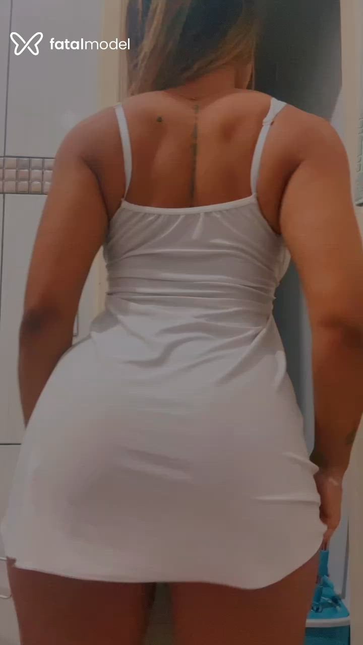 Acompanhante mulher com cabelo castanho de olhos castanhos - Maria