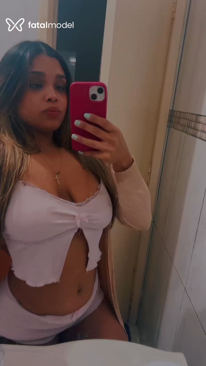 Acompanhante mulher com cabelo castanho de olhos castanhos - Maria