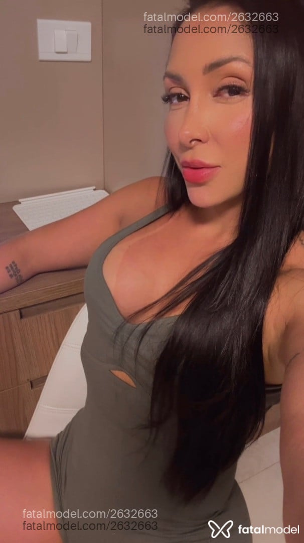 Acompanhante mulher morena (o) de olhos castanhos - Giovanna