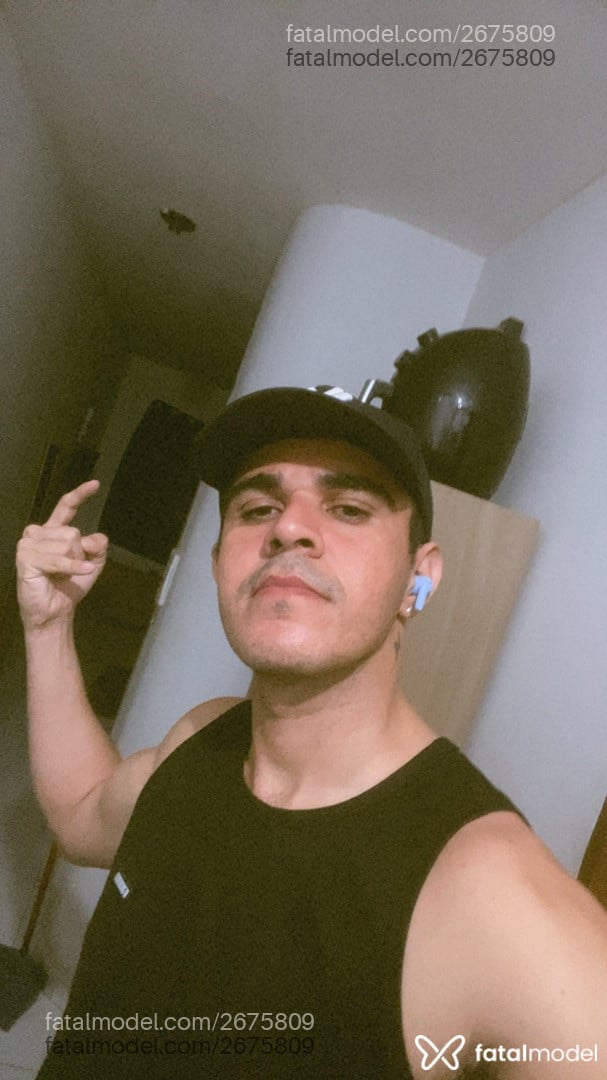 Acompanhante homem com cabelo castanho de olhos castanhos - Poxabetohot Acompanhante homem com cabelo castanho de olhos castanhos - Poxabetohot