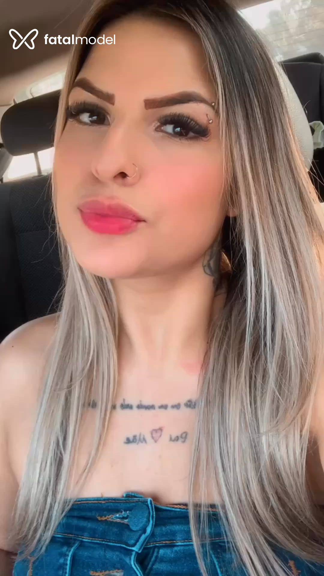 Acompanhante mulher loira (o) de olhos pretos - Pamela Acompanhante mulher loira (o) de olhos pretos - Pamela