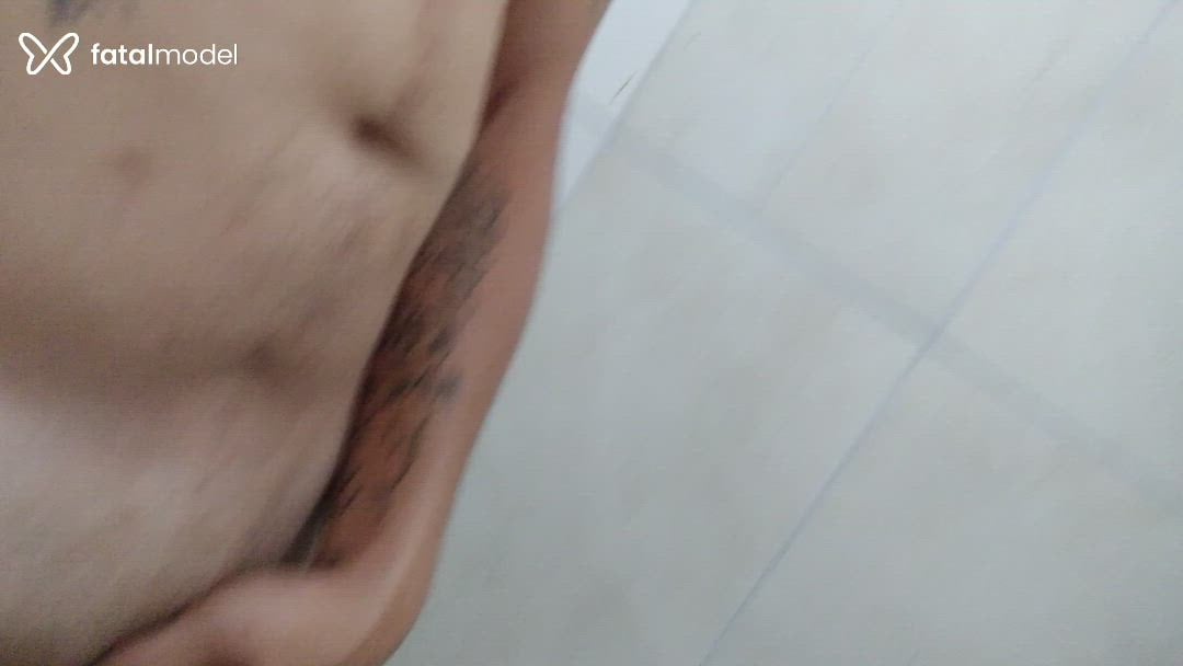 Acompanhante homem loira (o) de olhos castanhos - Vinicius