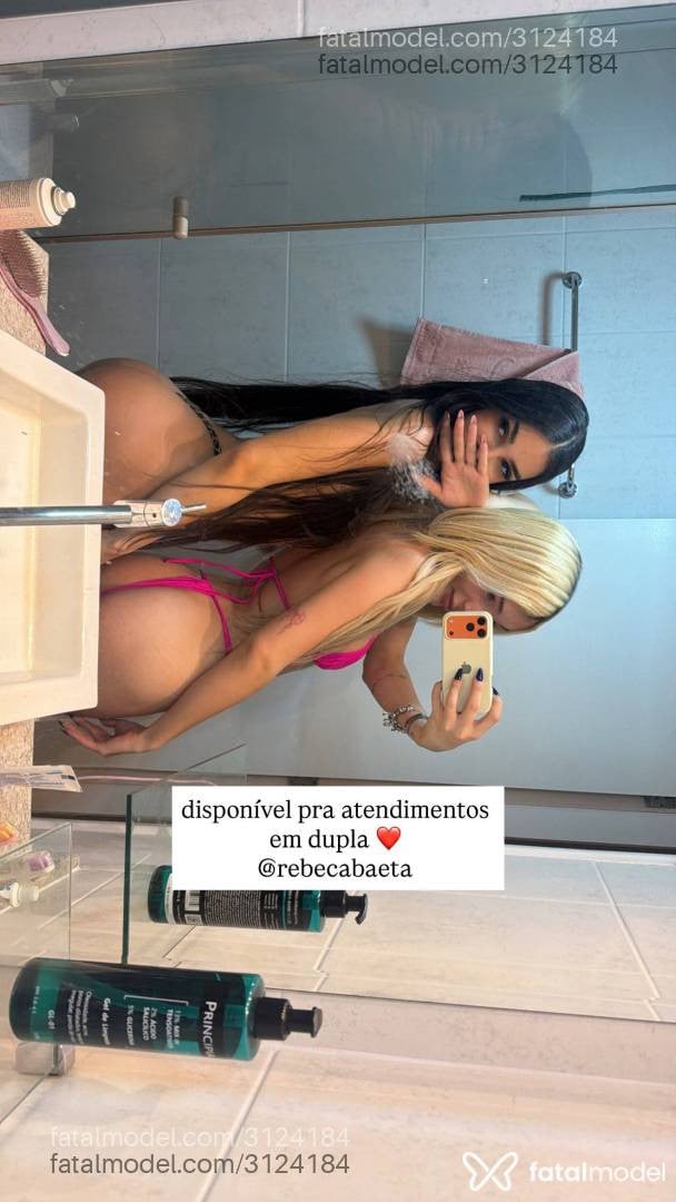 Acompanhante mulher trans morena (o) de olhos castanhos - Rebeca Baeta