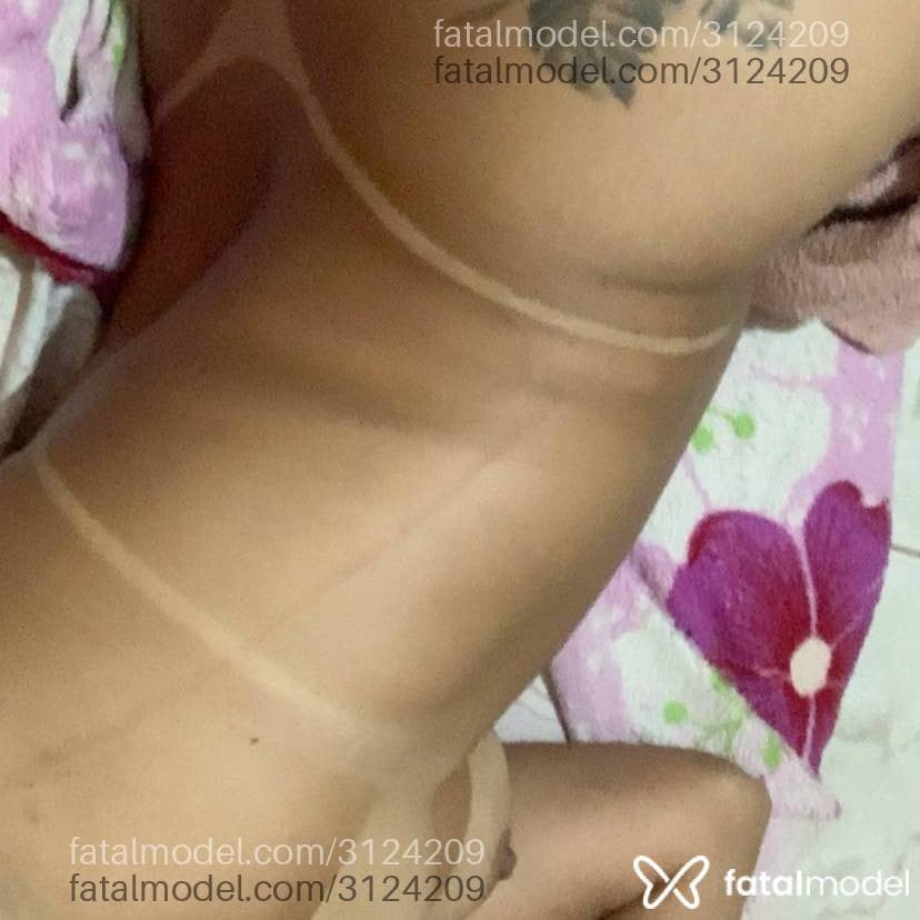 Acompanhante mulher morena (o) de olhos castanhos em Uberaba - Manuely
