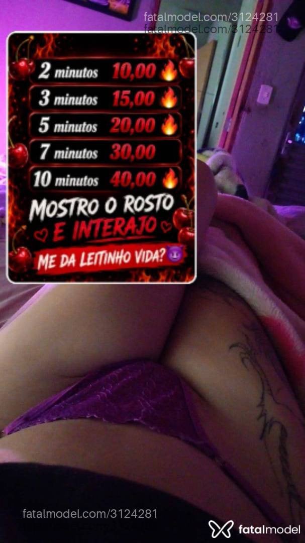 Acompanhante mulher loira (o) de olhos castanhos - Cherry