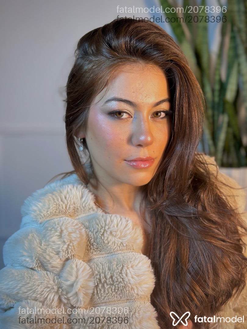 Acompanhante mulher ruiva (o) de olhos mel - Mistério