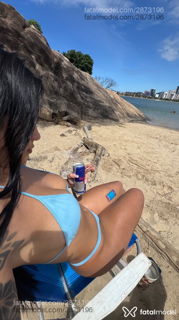 Acompanhante mulher morena (o) de olhos pretos - Marcelly Maia