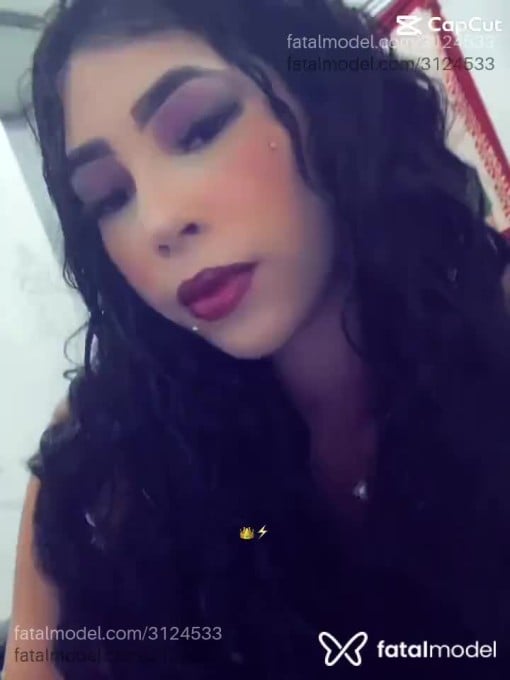 Acompanhante mulher morena (o) de olhos castanhos em Pontes e Lacerda Acompanhante mulher morena (o) de olhos castanhos em Pontes e Lacerda - Cacheado