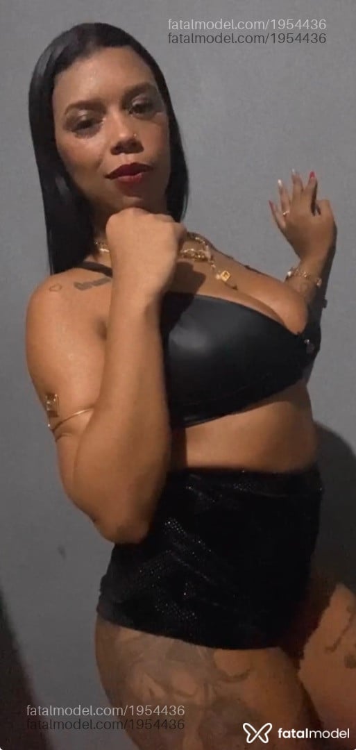 Acompanhante mulher morena (o) de olhos castanhos - Bruna