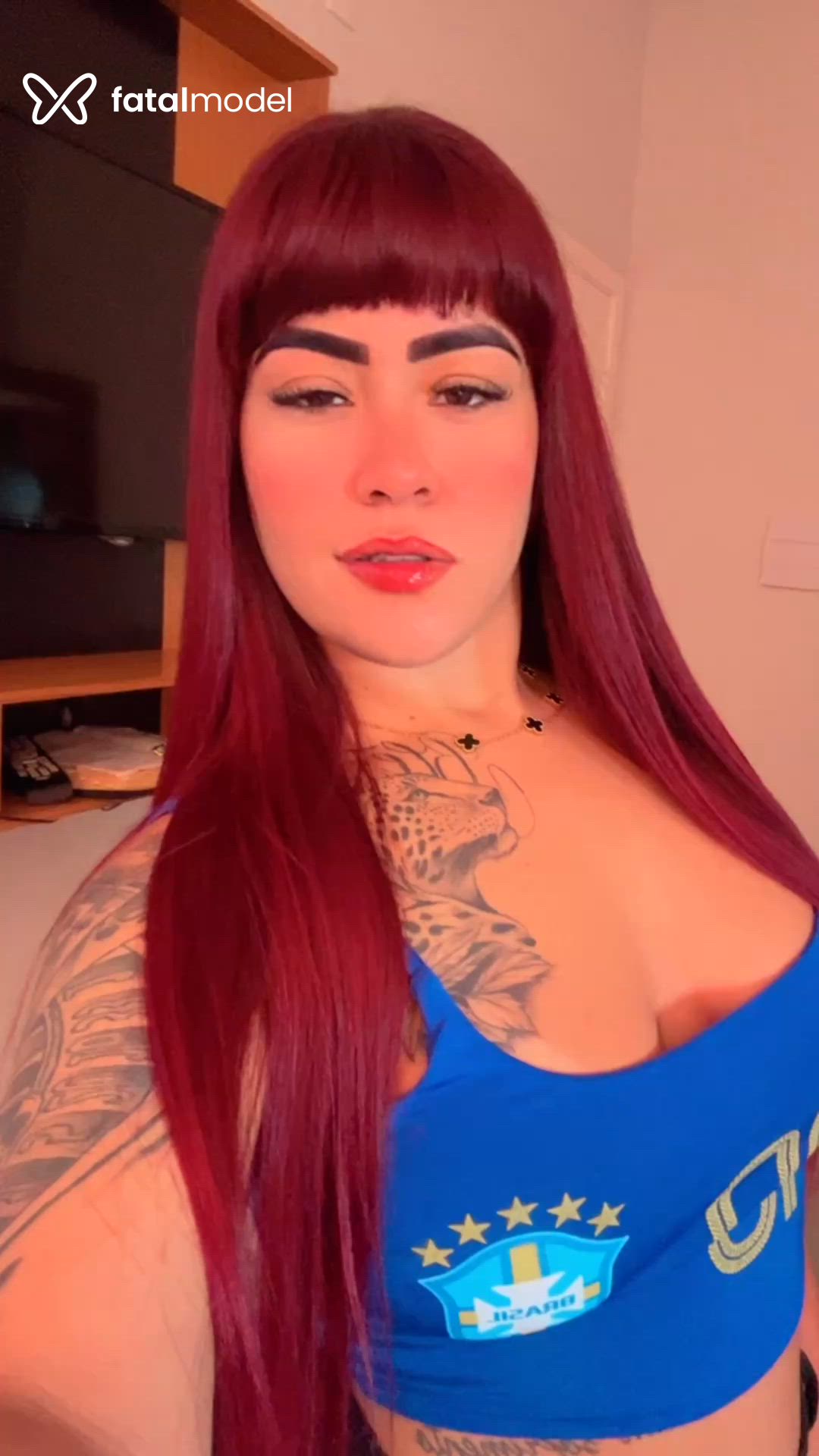 Acompanhante mulher ruiva (o) de olhos castanhos - Nay Acompanhante mulher ruiva (o) de olhos castanhos - Nay