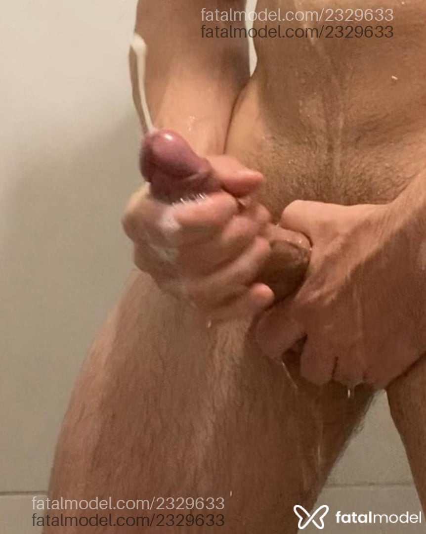 Acompanhante homem morena (o) de olhos pretos - Victor
