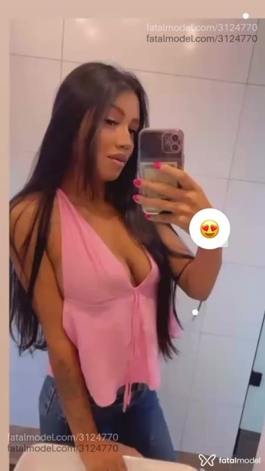 Acompanhante mulher com cabelo castanho de olhos mel em Goiânia - Vitória