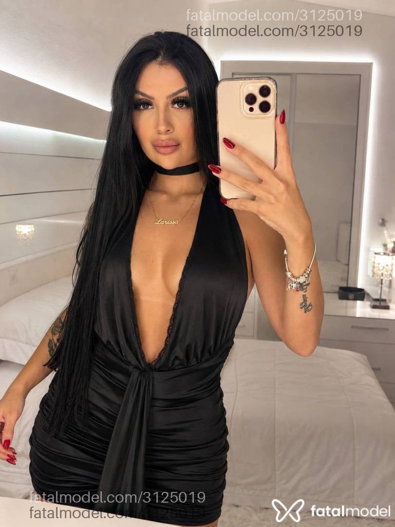Acompanhante mulher morena (o) de olhos mel - Mel