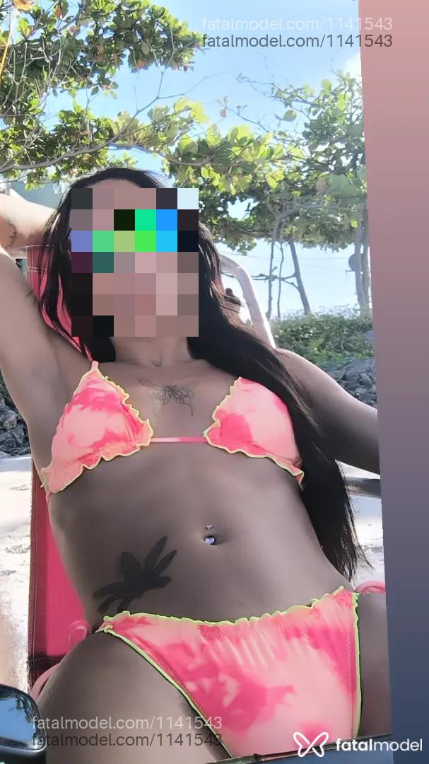 Acompanhante mulher trans morena (o) de olhos castanhos - Taynara