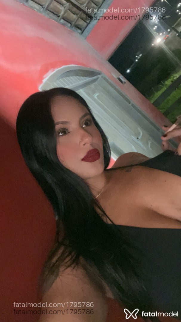 Acompanhante mulher morena (o) de olhos castanhos - Antonela Acompanhante mulher morena (o) de olhos castanhos - Antonela