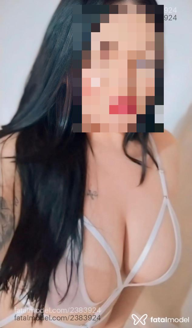 Acompanhante mulher morena (o) de olhos mel - Karineb Acompanhante mulher morena (o) de olhos mel - Karineb