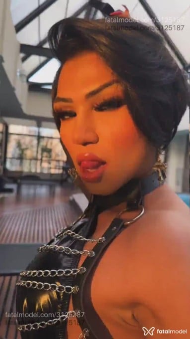 Acompanhante mulher trans morena (o) de olhos mel em São Paulo - Domme Anny