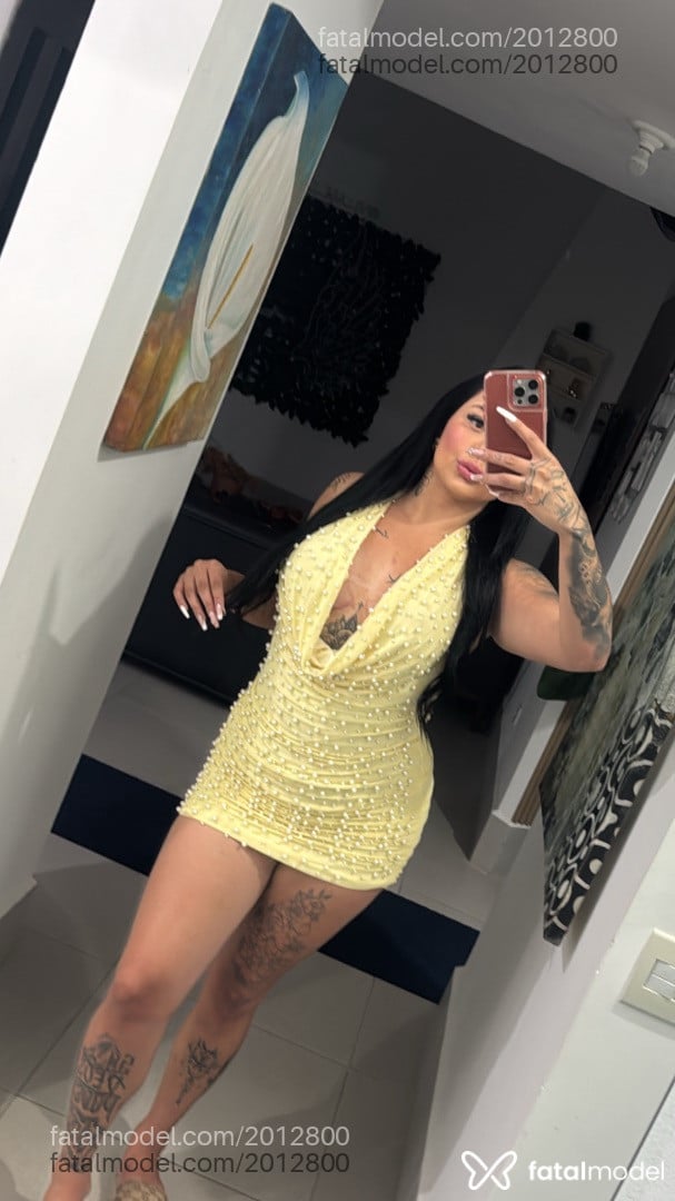 Acompanhante mulher morena (o) de olhos castanhos - Bela
