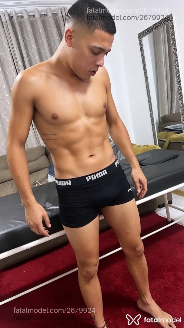 Acompanhante homem morena (o) de olhos castanhos - Gabrielzinho