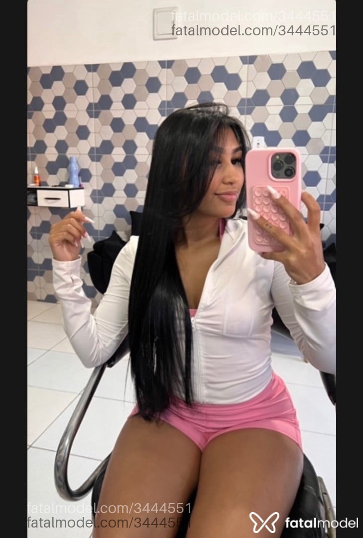 Acompanhante mulher morena (o) de olhos pretos - Bela Manauara