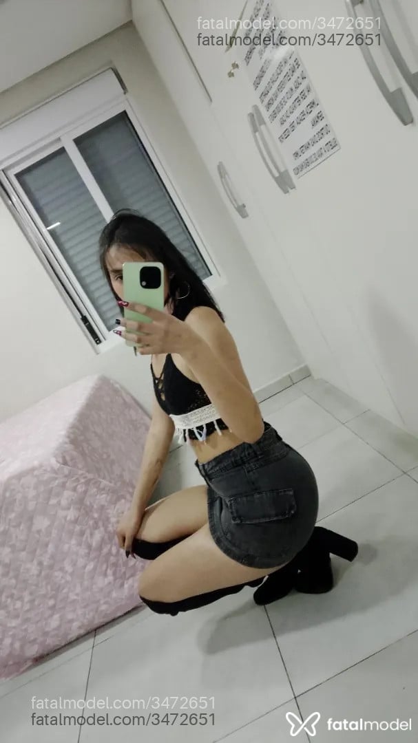 Acompanhante mulher morena (o) de olhos castanhos - Luisa