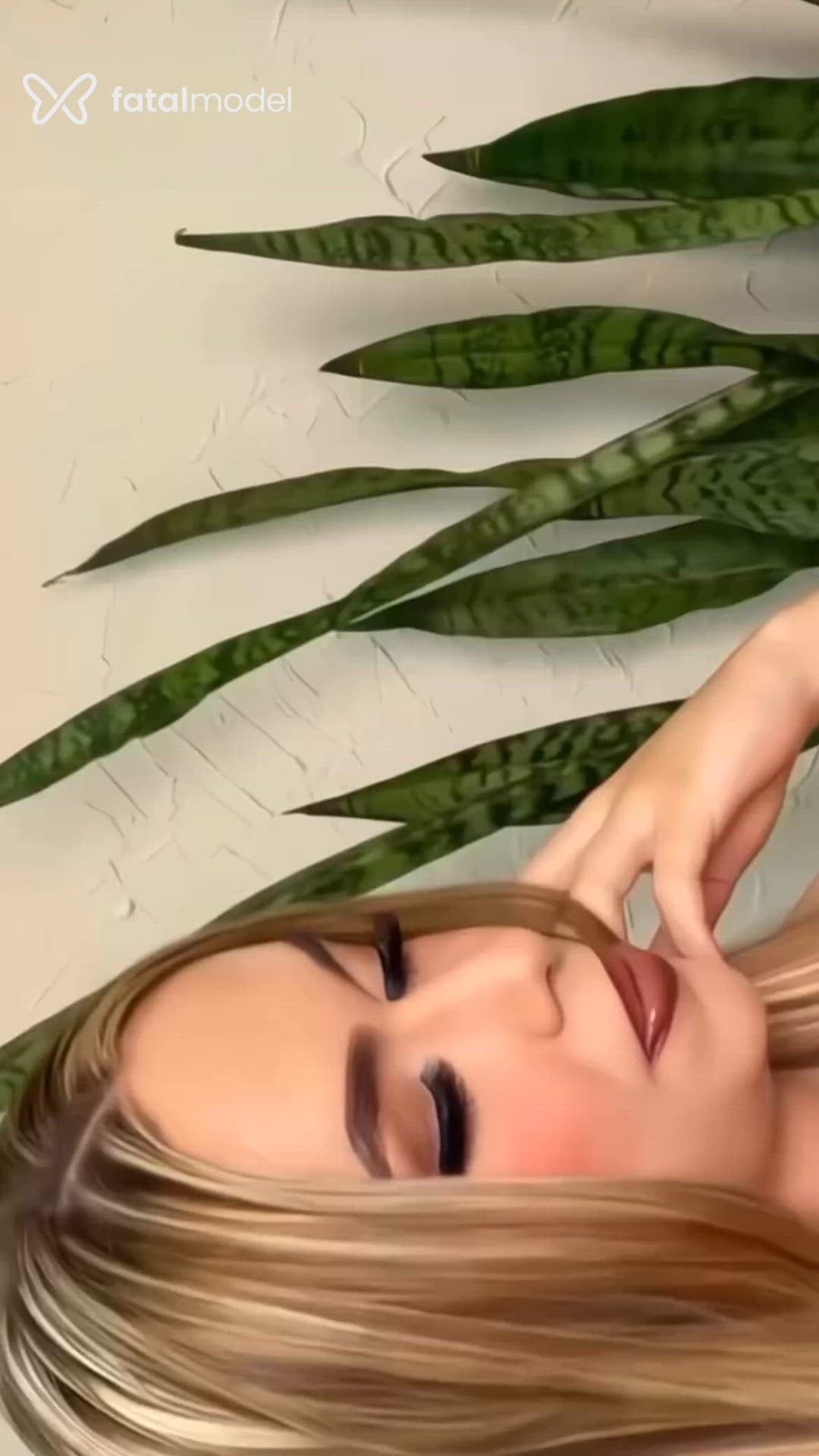 Acompanhante mulher trans loira (o) de olhos verdes - Melissa Schultz