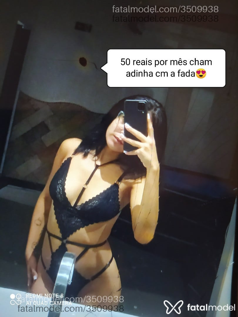 Acompanhante mulher trans com cabelo castanho de olhos castanhos - Fadinhagostosa