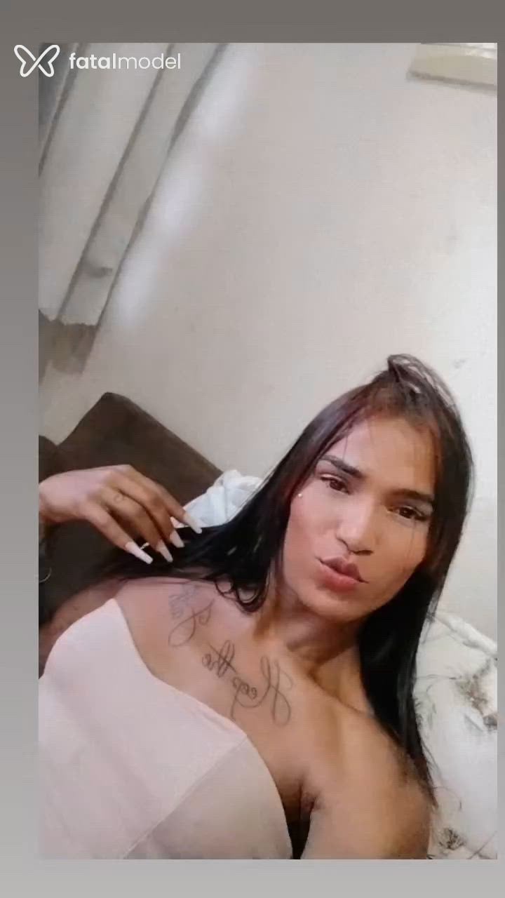 Acompanhante travesti morena (o) de olhos castanhos - Pamella