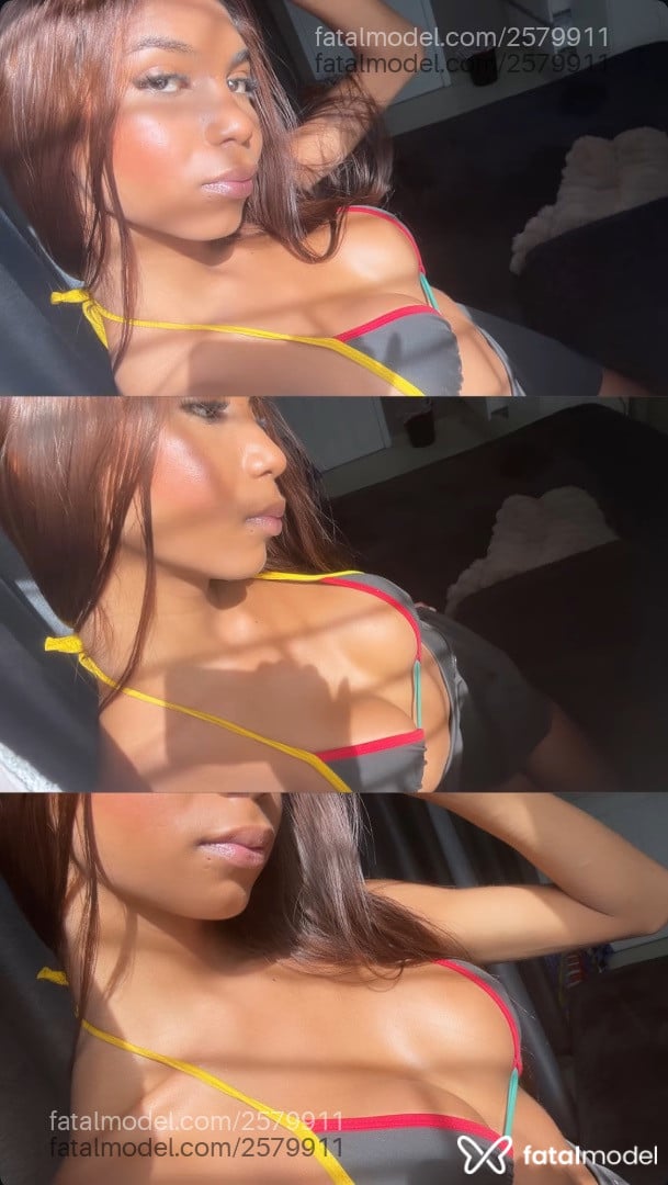 Acompanhante mulher trans morena (o) de olhos pretos - Lua