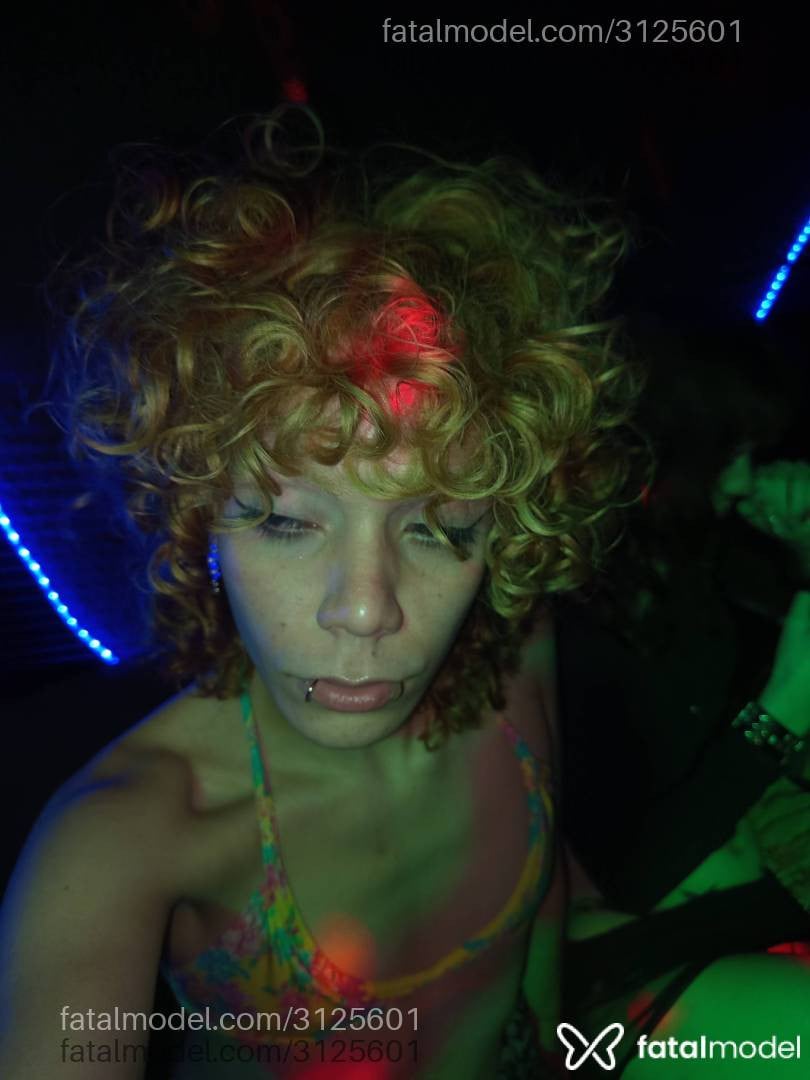 Acompanhante mulher trans ruiva (o) de olhos castanhos em São Paulo - Cyberry