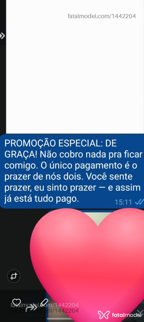 Acompanhante homem com cabelo castanho de olhos castanhos - Robert Acompanhante homem com cabelo castanho de olhos castanhos - Robert