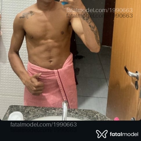 Acompanhante homem morena (o) de olhos castanhos - Victor Acompanhante homem morena (o) de olhos castanhos - Victor