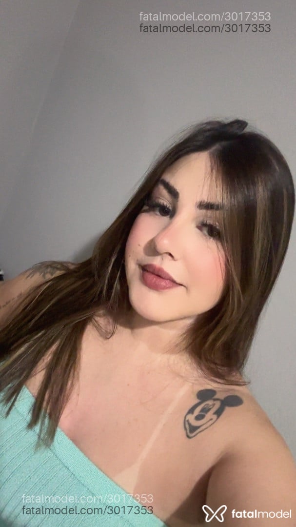 Acompanhante mulher com cabelo castanho de olhos castanhos - Gaby