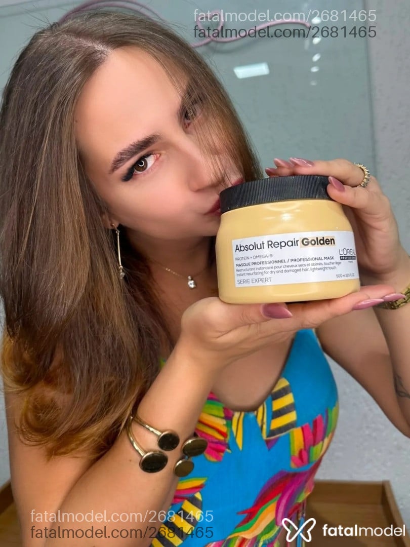Acompanhante mulher trans loira (o) de olhos mel - Bru Angel