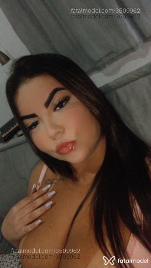 Acompanhante mulher morena (o) de olhos castanhos - Fernanda